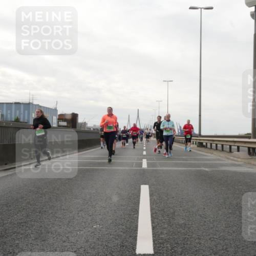 03.10.2025 - Köhlbrandbrückenlauf Matties Gatica Varas http://msf.ph/oto/9192119 03.10.2025 16:09:14 Position 3  meine-sportfotos.de