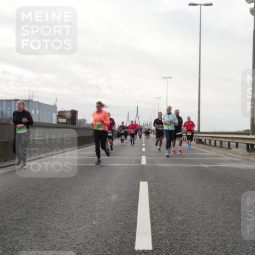 03.10.2025 - Köhlbrandbrückenlauf Matties Gatica Varas http://msf.ph/oto/9192122 03.10.2025 16:09:14 Position 3  meine-sportfotos.de