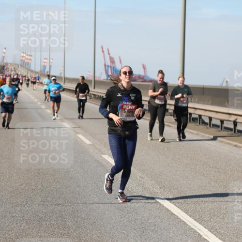 03.10.2025 - Köhlbrandbrückenlauf Yannick Fuchs http://msf.ph/oto/9192137 03.10.2025 12:13:28 Position 3  meine-sportfotos.de
