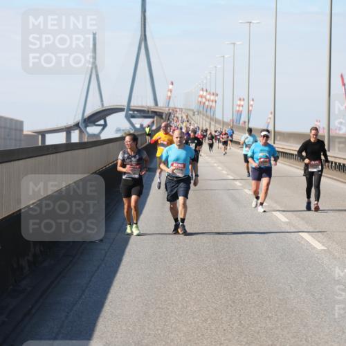 03.10.2025 - Köhlbrandbrückenlauf Yannick Fuchs http://msf.ph/oto/9192149 03.10.2025 12:13:29 Position 3  meine-sportfotos.de