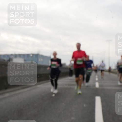 03.10.2025 - Köhlbrandbrückenlauf Matties Gatica Varas http://msf.ph/oto/9192160 03.10.2025 16:09:23 Position 3  meine-sportfotos.de