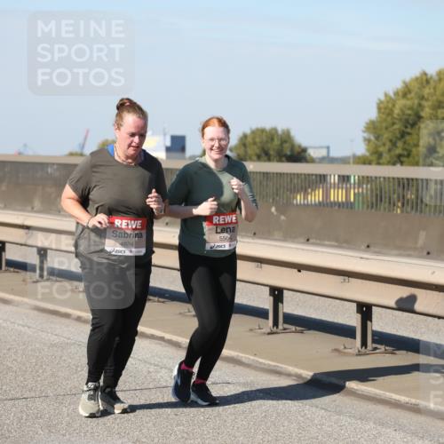 03.10.2025 - Köhlbrandbrückenlauf Yannick Fuchs http://msf.ph/oto/9192168 03.10.2025 12:13:32 Position 3 4884, 5564 meine-sportfotos.de