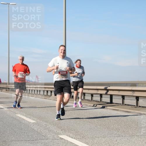 03.10.2025 - Köhlbrandbrückenlauf Yannick Fuchs http://msf.ph/oto/9192170 03.10.2025 11:53:10 Position 3 5907 meine-sportfotos.de