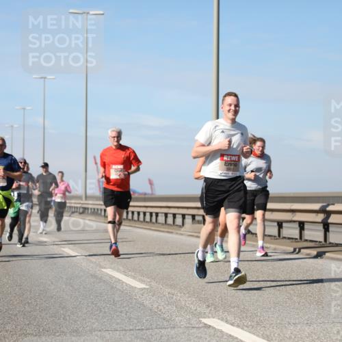 03.10.2025 - Köhlbrandbrückenlauf Yannick Fuchs http://msf.ph/oto/9192175 03.10.2025 11:53:11 Position 3  meine-sportfotos.de