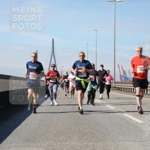 03.10.2025 - Köhlbrandbrückenlauf Yannick Fuchs http://msf.ph/oto/9192186 03.10.2025 11:53:11 Position 3  meine-sportfotos.de