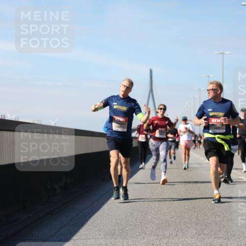 03.10.2025 - Köhlbrandbrückenlauf Yannick Fuchs http://msf.ph/oto/9192204 03.10.2025 11:53:12 Position 3 6685 meine-sportfotos.de