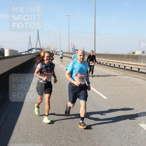 03.10.2025 - Köhlbrandbrückenlauf Yannick Fuchs http://msf.ph/oto/9192209 03.10.2025 12:13:36 Position 3 5767 meine-sportfotos.de