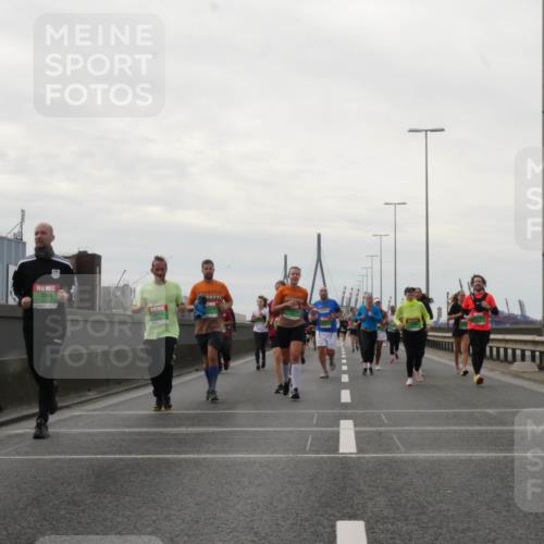 03.10.2025 - Köhlbrandbrückenlauf Matties Gatica Varas http://msf.ph/oto/9192214 03.10.2025 16:09:36 Position 3  meine-sportfotos.de