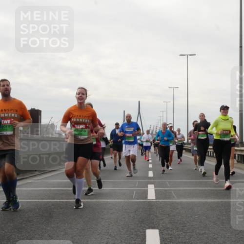03.10.2025 - Köhlbrandbrückenlauf Matties Gatica Varas http://msf.ph/oto/9192227 03.10.2025 16:09:39 Position 3 7773 meine-sportfotos.de