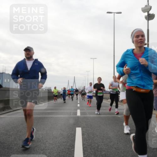 03.10.2025 - Köhlbrandbrückenlauf Matties Gatica Varas http://msf.ph/oto/9192254 03.10.2025 16:09:45 Position 3  meine-sportfotos.de