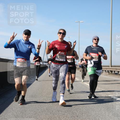 03.10.2025 - Köhlbrandbrückenlauf Yannick Fuchs http://msf.ph/oto/9192255 03.10.2025 11:53:16 Position 3 6517, 4538 meine-sportfotos.de