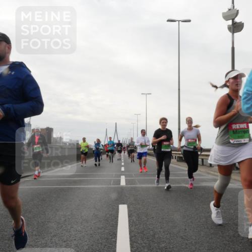 03.10.2025 - Köhlbrandbrückenlauf Matties Gatica Varas http://msf.ph/oto/9192257 03.10.2025 16:09:45 Position 3 8401 meine-sportfotos.de