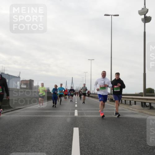03.10.2025 - Köhlbrandbrückenlauf Matties Gatica Varas http://msf.ph/oto/9192265 03.10.2025 16:09:47 Position 3  meine-sportfotos.de
