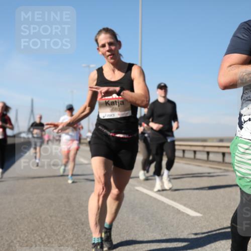 03.10.2025 - Köhlbrandbrückenlauf Yannick Fuchs http://msf.ph/oto/9192285 03.10.2025 11:53:17 Position 3 6680, 6742 meine-sportfotos.de
