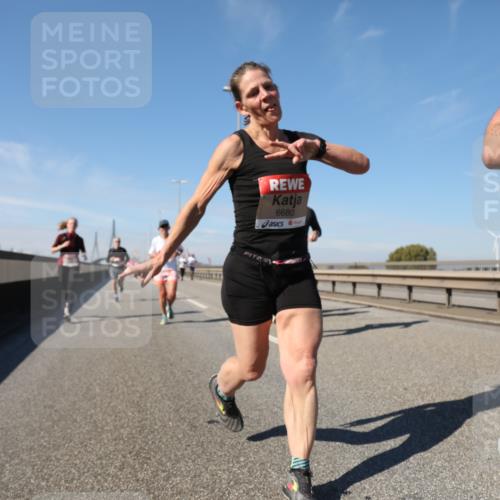 03.10.2025 - Köhlbrandbrückenlauf Yannick Fuchs http://msf.ph/oto/9192291 03.10.2025 11:53:18 Position 3 6680 meine-sportfotos.de