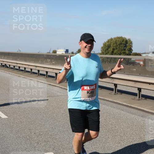 03.10.2025 - Köhlbrandbrückenlauf Yannick Fuchs http://msf.ph/oto/9192308 03.10.2025 12:13:50 Position 3 5219, 88 meine-sportfotos.de