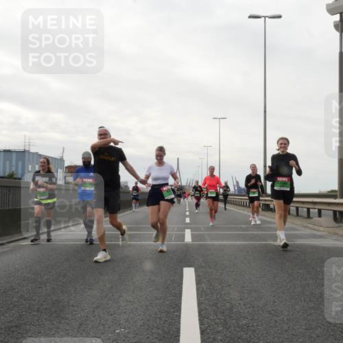 03.10.2025 - Köhlbrandbrückenlauf Matties Gatica Varas http://msf.ph/oto/9192324 03.10.2025 16:10:01 Position 3  meine-sportfotos.de