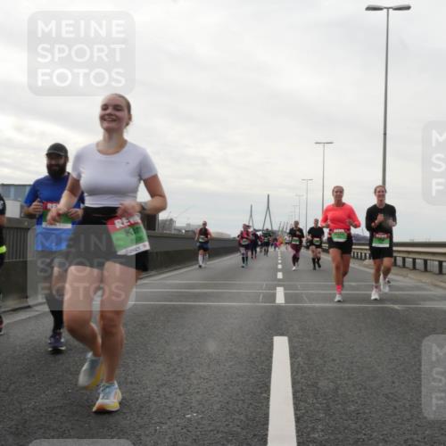 03.10.2025 - Köhlbrandbrückenlauf Matties Gatica Varas http://msf.ph/oto/9192331 03.10.2025 16:10:02 Position 3 859 meine-sportfotos.de