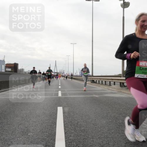 03.10.2025 - Köhlbrandbrückenlauf Matties Gatica Varas http://msf.ph/oto/9192361 03.10.2025 16:10:09 Position 3 8683 meine-sportfotos.de