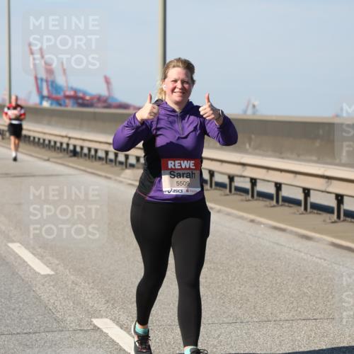 03.10.2025 - Köhlbrandbrückenlauf Yannick Fuchs http://msf.ph/oto/9192377 03.10.2025 12:13:55 Position 3 5509 meine-sportfotos.de