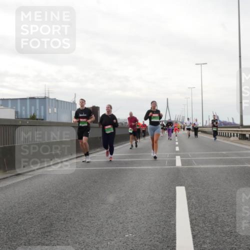 03.10.2025 - Köhlbrandbrückenlauf Matties Gatica Varas http://msf.ph/oto/9192381 03.10.2025 16:10:16 Position 3  meine-sportfotos.de