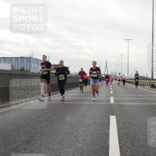 03.10.2025 - Köhlbrandbrückenlauf Matties Gatica Varas http://msf.ph/oto/9192384 03.10.2025 16:10:16 Position 3  meine-sportfotos.de