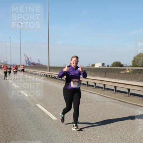 03.10.2025 - Köhlbrandbrückenlauf Yannick Fuchs http://msf.ph/oto/9192388 03.10.2025 12:13:56 Position 3 550 meine-sportfotos.de