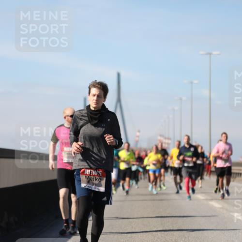 03.10.2025 - Köhlbrandbrückenlauf Yannick Fuchs http://msf.ph/oto/9192390 03.10.2025 11:53:42 Position 3 6705 meine-sportfotos.de