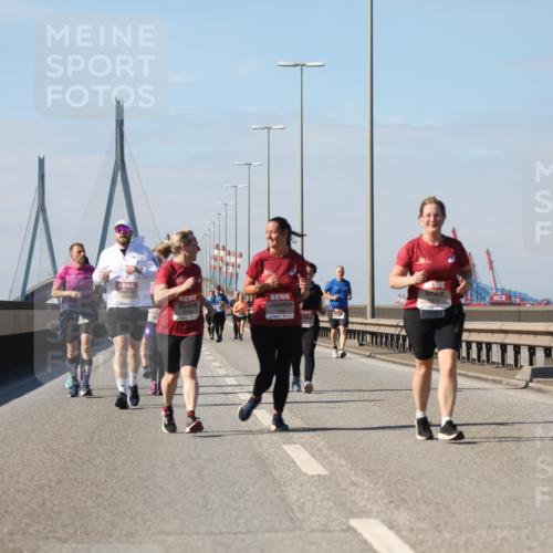 03.10.2025 - Köhlbrandbrückenlauf Yannick Fuchs http://msf.ph/oto/9192418 03.10.2025 12:14:01 Position 3  meine-sportfotos.de