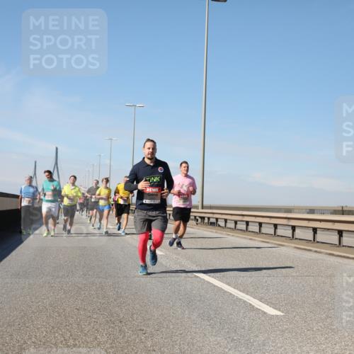 03.10.2025 - Köhlbrandbrückenlauf Yannick Fuchs http://msf.ph/oto/9192423 03.10.2025 11:53:47 Position 3  meine-sportfotos.de
