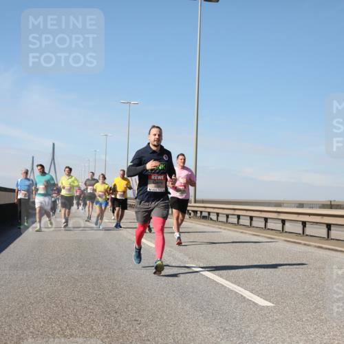 03.10.2025 - Köhlbrandbrückenlauf Yannick Fuchs http://msf.ph/oto/9192426 03.10.2025 11:53:47 Position 3  meine-sportfotos.de
