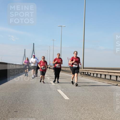 03.10.2025 - Köhlbrandbrückenlauf Yannick Fuchs http://msf.ph/oto/9192438 03.10.2025 12:14:02 Position 3  meine-sportfotos.de