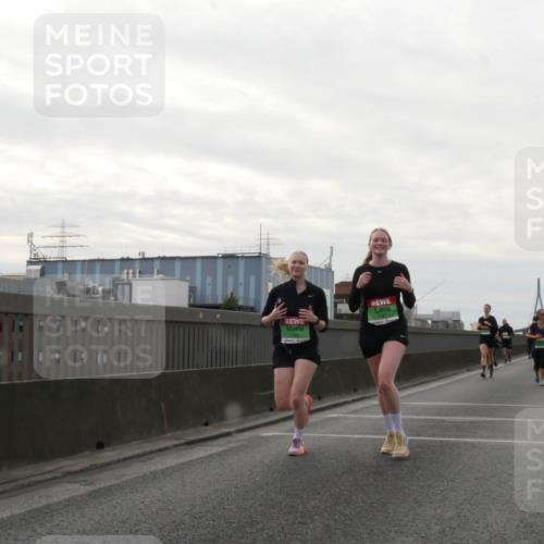 03.10.2025 - Köhlbrandbrückenlauf Matties Gatica Varas http://msf.ph/oto/9192441 03.10.2025 16:10:30 Position 3 7797 meine-sportfotos.de