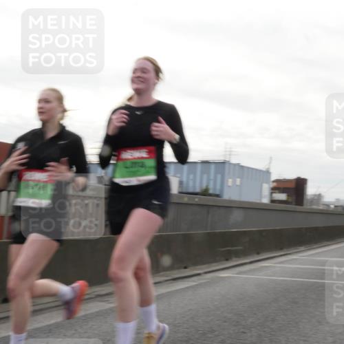03.10.2025 - Köhlbrandbrückenlauf Matties Gatica Varas http://msf.ph/oto/9192448 03.10.2025 16:10:32 Position 3  meine-sportfotos.de