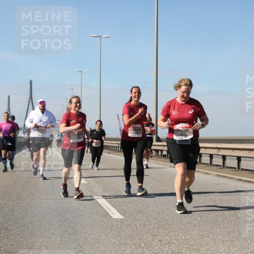 03.10.2025 - Köhlbrandbrückenlauf Yannick Fuchs http://msf.ph/oto/9192471 03.10.2025 12:14:04 Position 3 6515 meine-sportfotos.de
