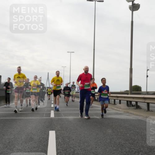 03.10.2025 - Köhlbrandbrückenlauf Matties Gatica Varas http://msf.ph/oto/9192482 03.10.2025 16:10:42 Position 3  meine-sportfotos.de