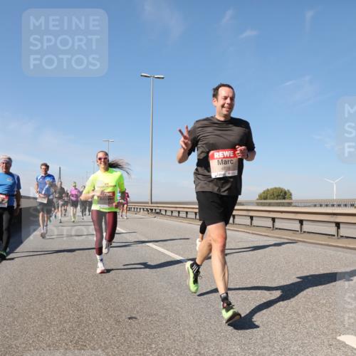03.10.2025 - Köhlbrandbrückenlauf Yannick Fuchs http://msf.ph/oto/9192506 03.10.2025 11:53:53 Position 3 4858 meine-sportfotos.de