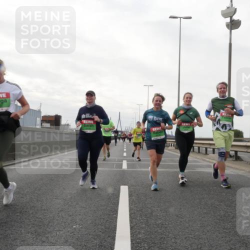 03.10.2025 - Köhlbrandbrückenlauf Matties Gatica Varas http://msf.ph/oto/9192518 03.10.2025 16:10:48 Position 3 8207, 9142 meine-sportfotos.de