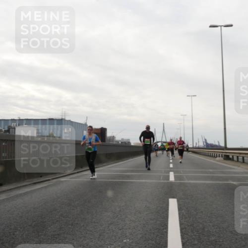 03.10.2025 - Köhlbrandbrückenlauf Matties Gatica Varas http://msf.ph/oto/9192552 03.10.2025 16:10:57 Position 3  meine-sportfotos.de