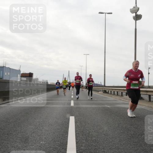 03.10.2025 - Köhlbrandbrückenlauf Matties Gatica Varas http://msf.ph/oto/9192575 03.10.2025 16:11:02 Position 3  meine-sportfotos.de