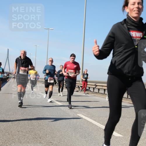 03.10.2025 - Köhlbrandbrückenlauf Yannick Fuchs http://msf.ph/oto/9192581 03.10.2025 11:53:58 Position 3 6665, 448 meine-sportfotos.de