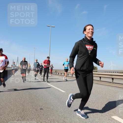 03.10.2025 - Köhlbrandbrückenlauf Yannick Fuchs http://msf.ph/oto/9192583 03.10.2025 11:53:59 Position 3  meine-sportfotos.de
