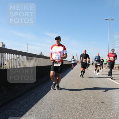 03.10.2025 - Köhlbrandbrückenlauf Yannick Fuchs http://msf.ph/oto/9192590 03.10.2025 11:53:59 Position 3  meine-sportfotos.de