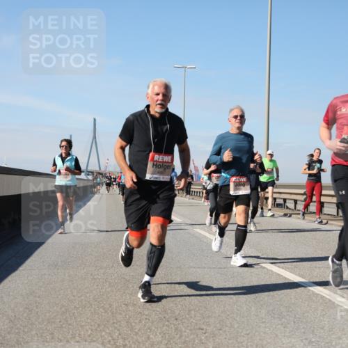 03.10.2025 - Köhlbrandbrückenlauf Yannick Fuchs http://msf.ph/oto/9192602 03.10.2025 11:54:00 Position 3 4487, 580 meine-sportfotos.de