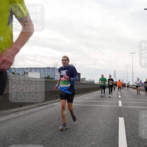 03.10.2025 - Köhlbrandbrückenlauf Matties Gatica Varas http://msf.ph/oto/9192604 03.10.2025 16:11:09 Position 3 9157 meine-sportfotos.de