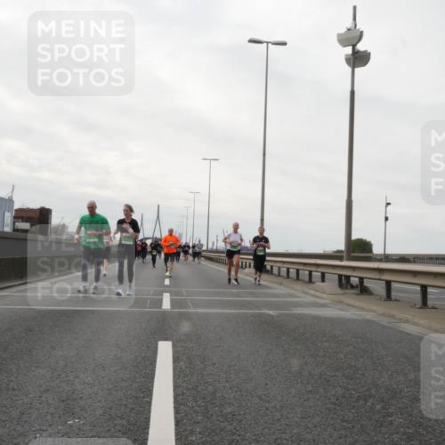 03.10.2025 - Köhlbrandbrückenlauf Matties Gatica Varas http://msf.ph/oto/9192609 03.10.2025 16:11:10 Position 3  meine-sportfotos.de