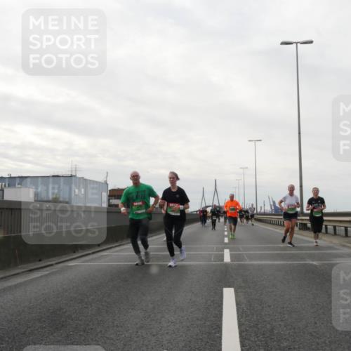03.10.2025 - Köhlbrandbrückenlauf Matties Gatica Varas http://msf.ph/oto/9192613 03.10.2025 16:11:11 Position 3  meine-sportfotos.de