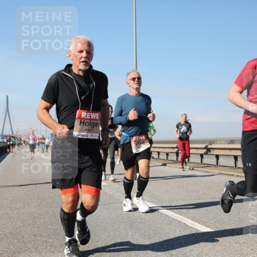 03.10.2025 - Köhlbrandbrückenlauf Yannick Fuchs http://msf.ph/oto/9192614 03.10.2025 11:54:00 Position 3 4487 meine-sportfotos.de