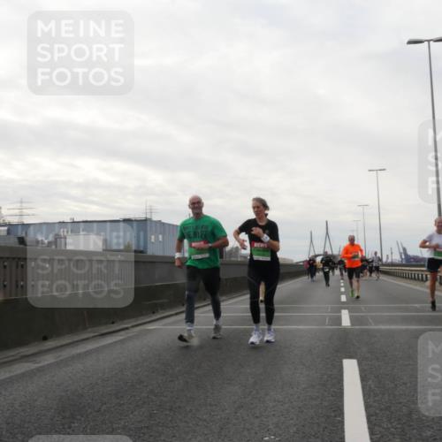 03.10.2025 - Köhlbrandbrückenlauf Matties Gatica Varas http://msf.ph/oto/9192616 03.10.2025 16:11:11 Position 3  meine-sportfotos.de