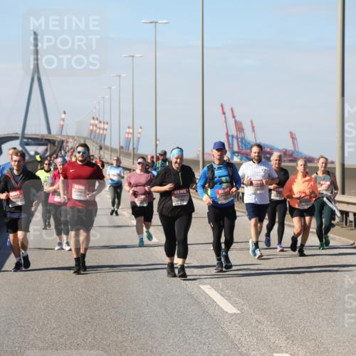 03.10.2025 - Köhlbrandbrückenlauf Yannick Fuchs http://msf.ph/oto/9192618 03.10.2025 12:14:25 Position 3  meine-sportfotos.de